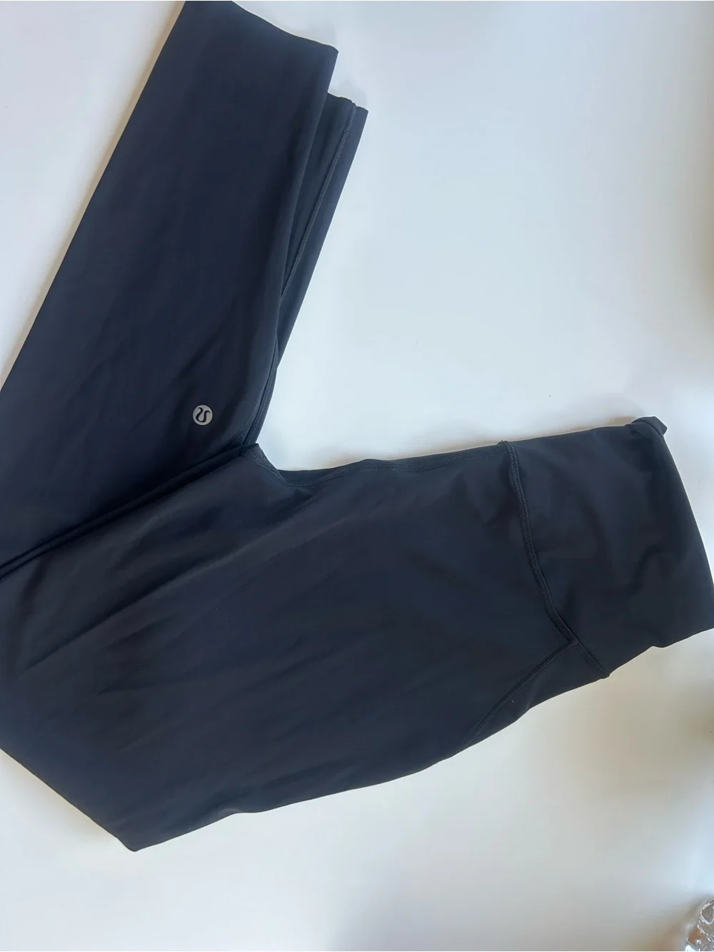High-Waisted Black Athletic Leggings - Picture 3 of 4
